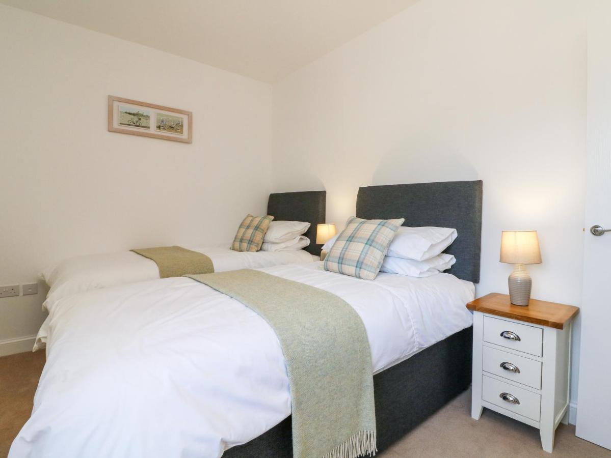 1 Marsh Gardens Apartment Dunster Bagian luar foto